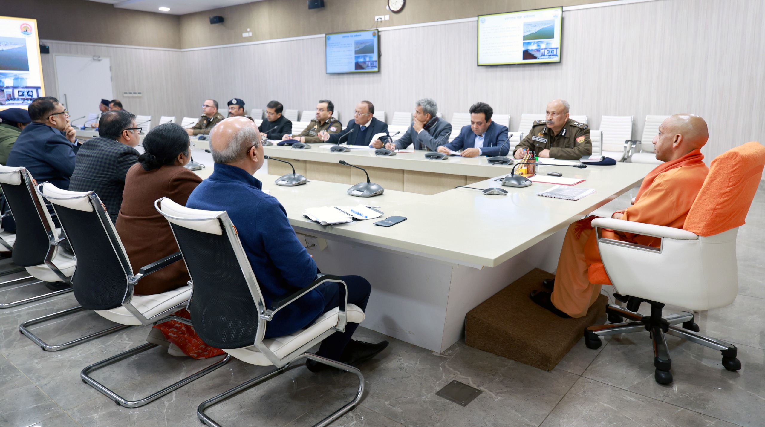 मुख्यमंत्री ने प्रयागराज में आयोजित होने वाले माघ मेला-2026 की तैयारियों की विस्तृत समीक्षा की